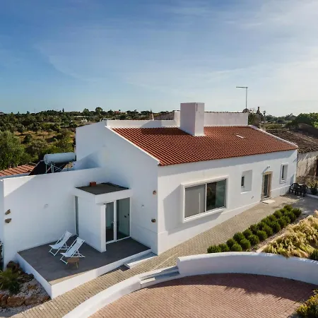 Dos Entrudos בית נופש *